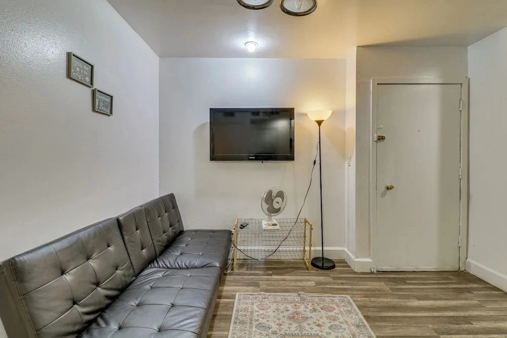 Extended Stay in the Valley: Gated & Convenient