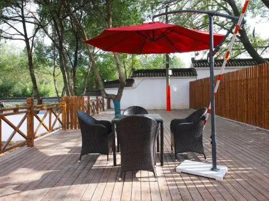 Weiduo Bieyuan Hostel