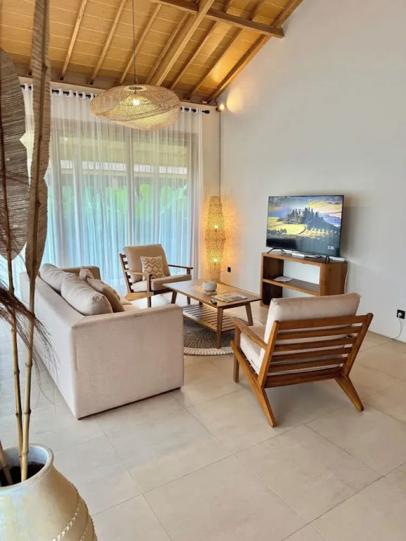 Villa Lily Bay Selong Belanak
