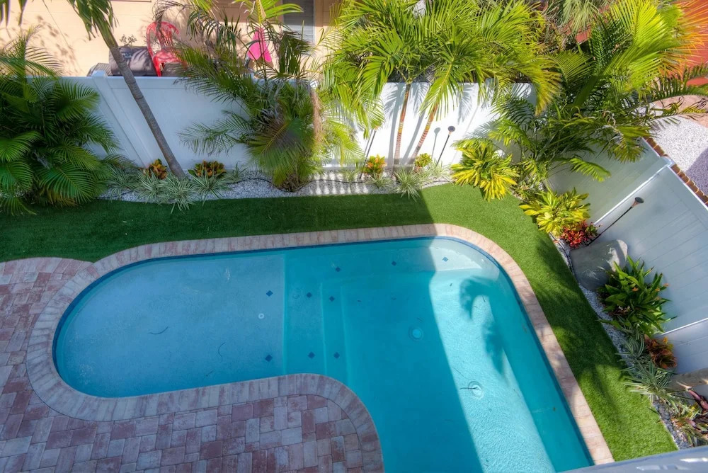 Pineapple Key Apartment 4