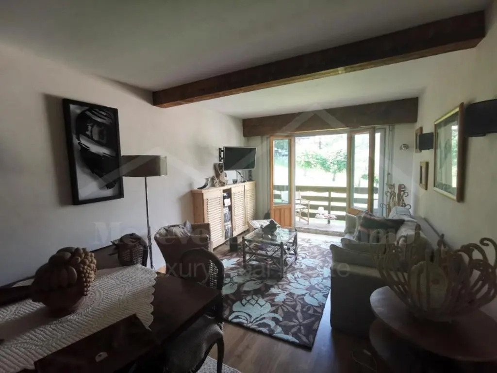 112 Arbois