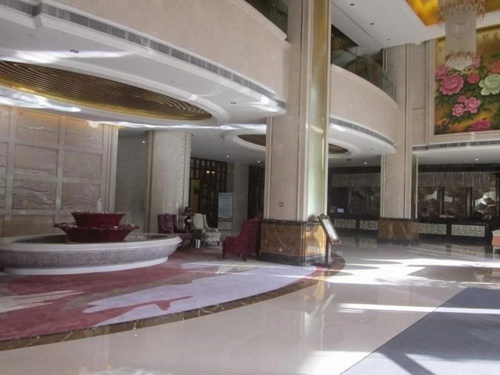Golden Ray International Hotel