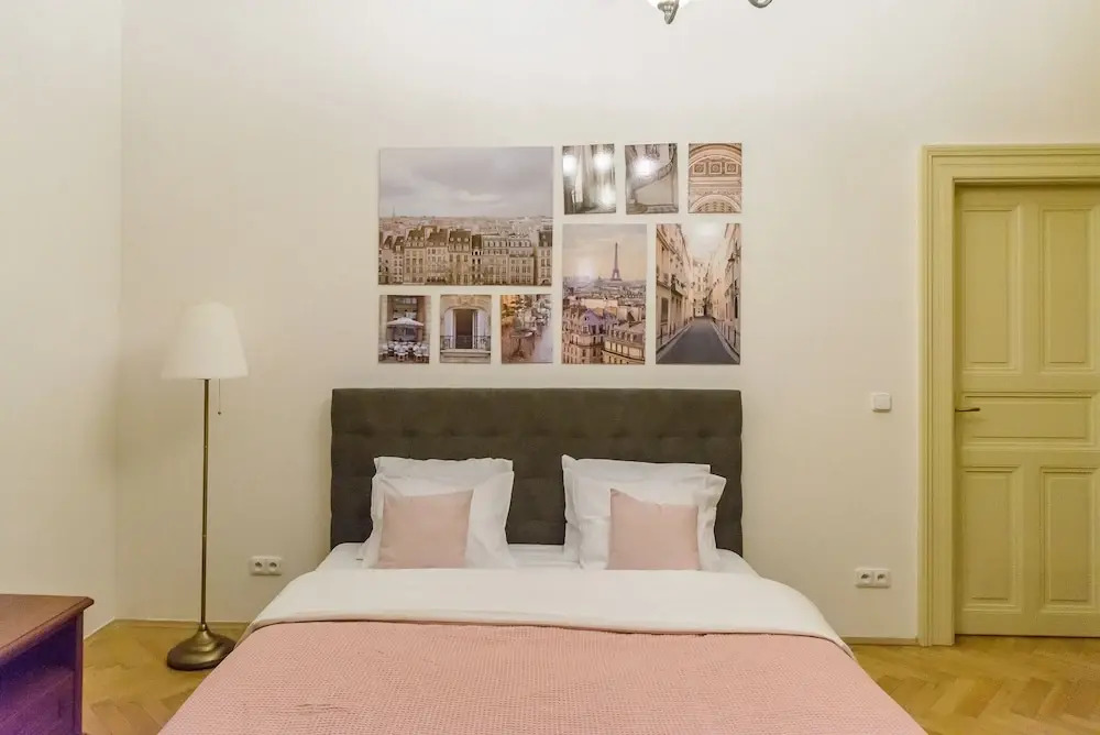 3-bedrooms apartment in center of Prague