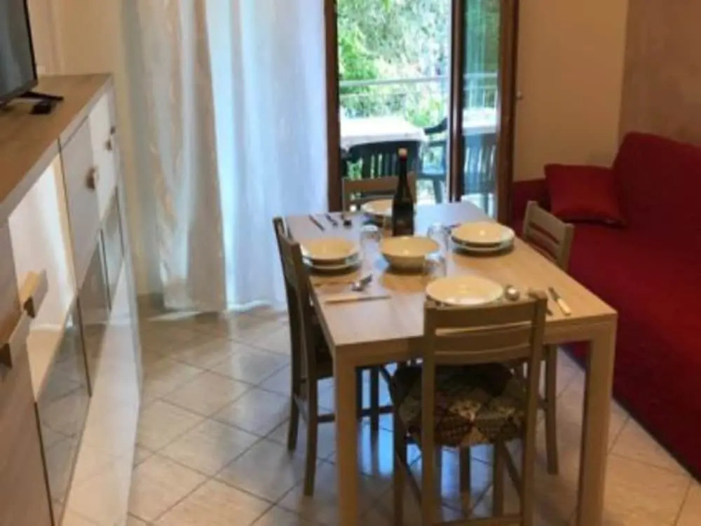 Renovated Flat Near the Main Avenue