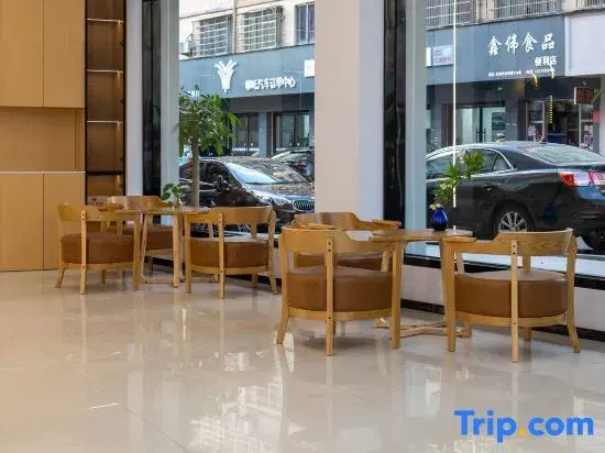 Longgang Hongmao Film Hotel