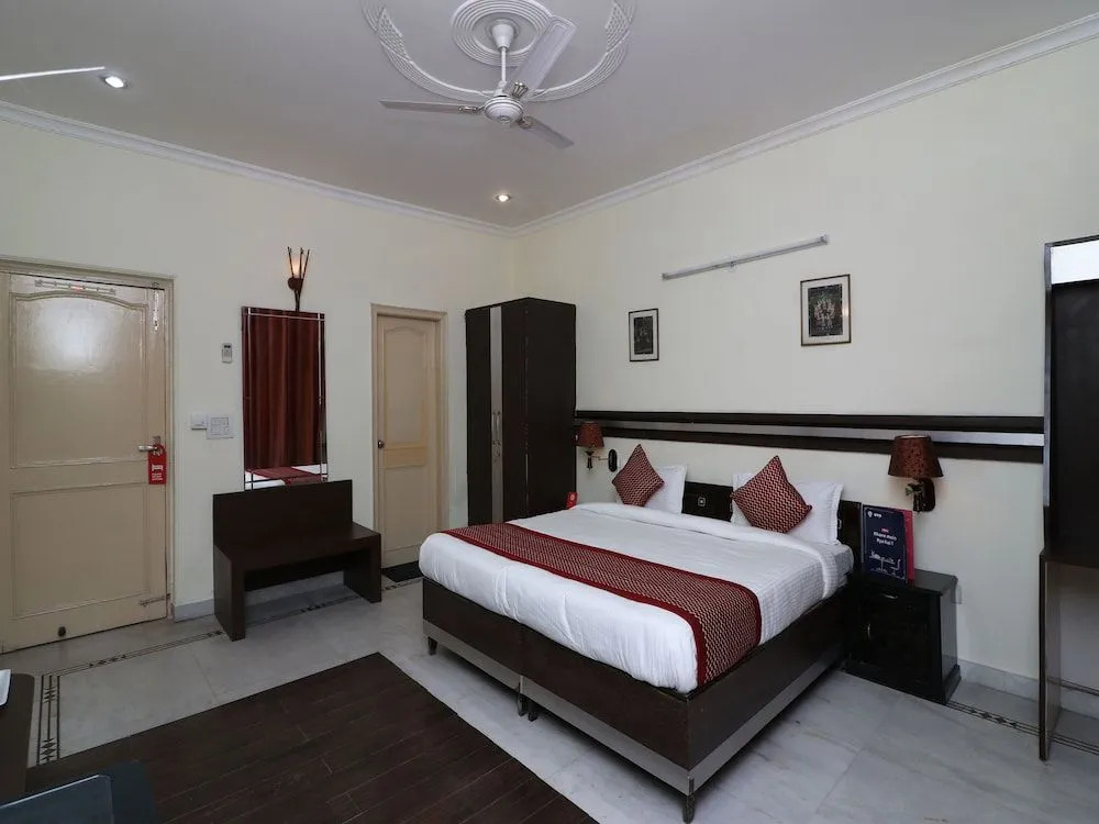 OYO 12968 Hotel The Domus