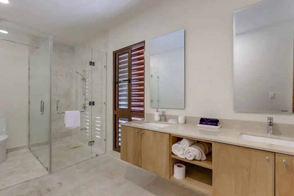 Luxury Cap Cana Villa with 3 Bedrooms, Plunge Pool, Maid, and Golf Course Access