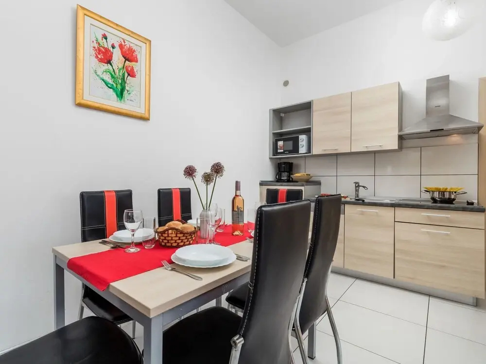 Tea ilo in ilo With 2 Bedrooms and 1 5 Bathrooms