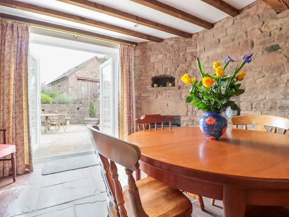 Rodley Manor Cottage, Bloemuns