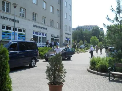 Uni-Hotel Dikotthon