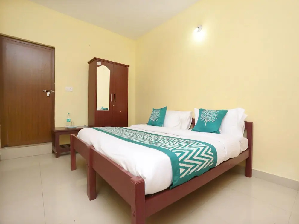 OYO 10716 Hotel Chingly Residency