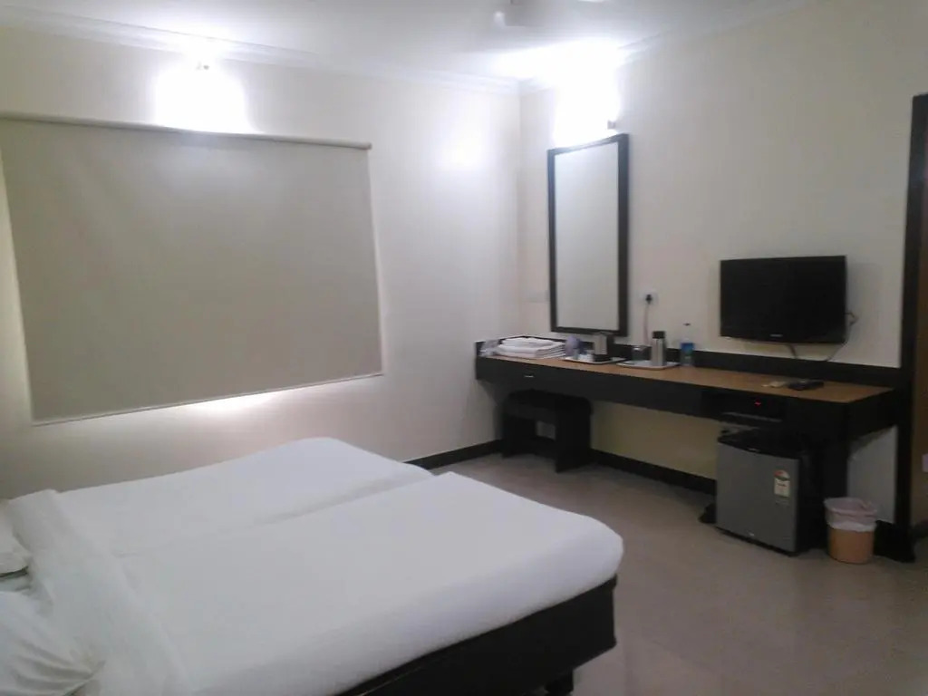 New Woodlands Hotel