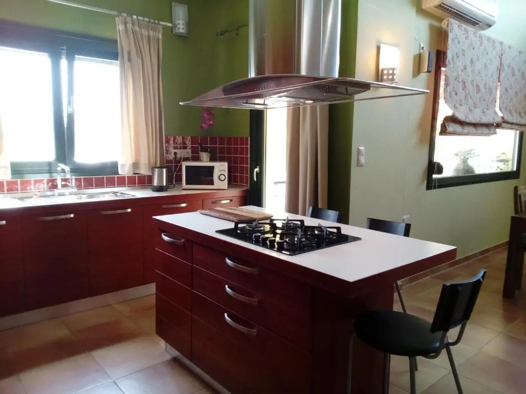 Vicente House