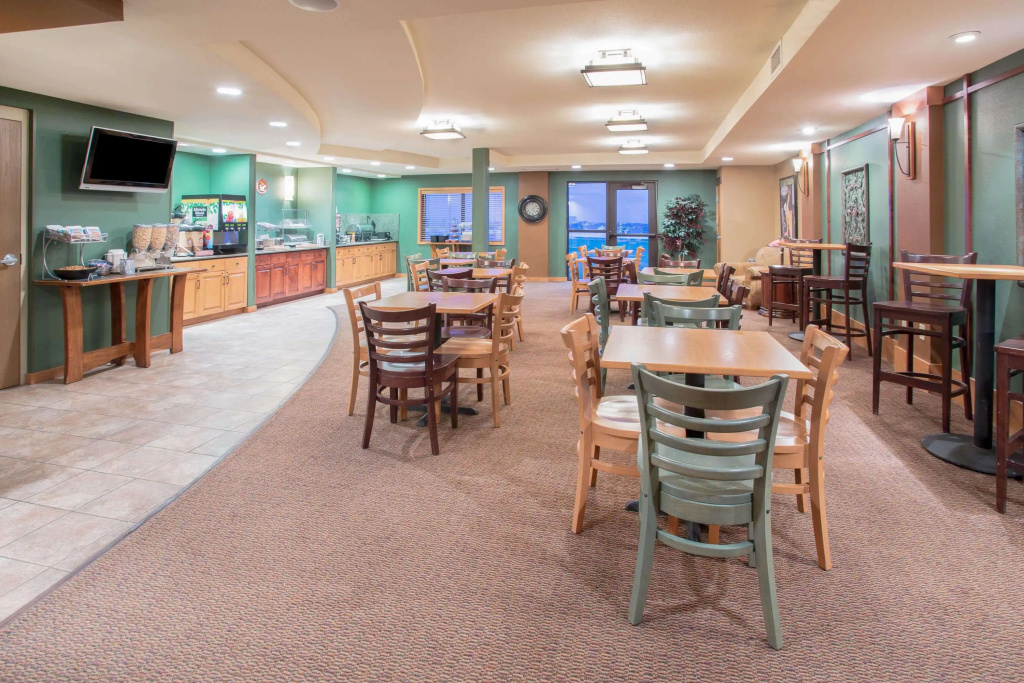 AmericInn by Wyndham Laramie Near University of Wyoming