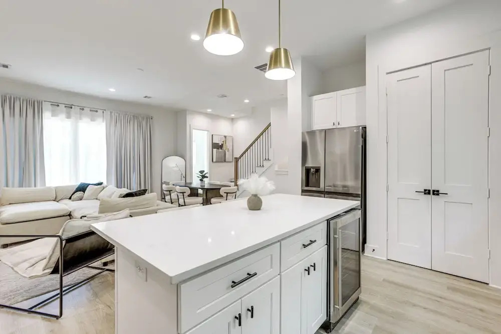 Townhome 2 Mi to Hermann Park, Zoo & Museums!