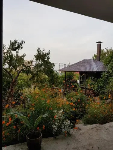 Guest house on Kabardinskaya 49