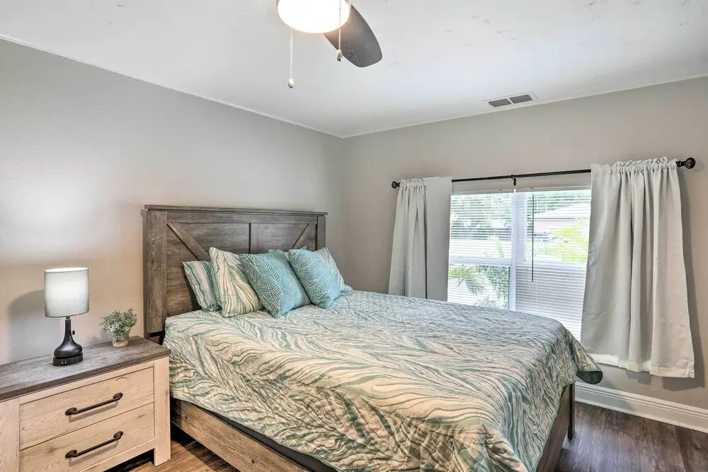 Pet-Friendly Gulfport Home u003c 2 Mi to Beach