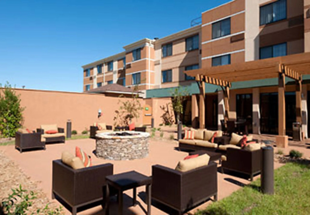 Courtyard by Marriott Alexandria