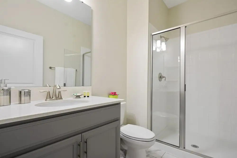 Four Bedroom close to Disney w/ Pool 4898