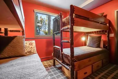 Boulder Ridge Retreat