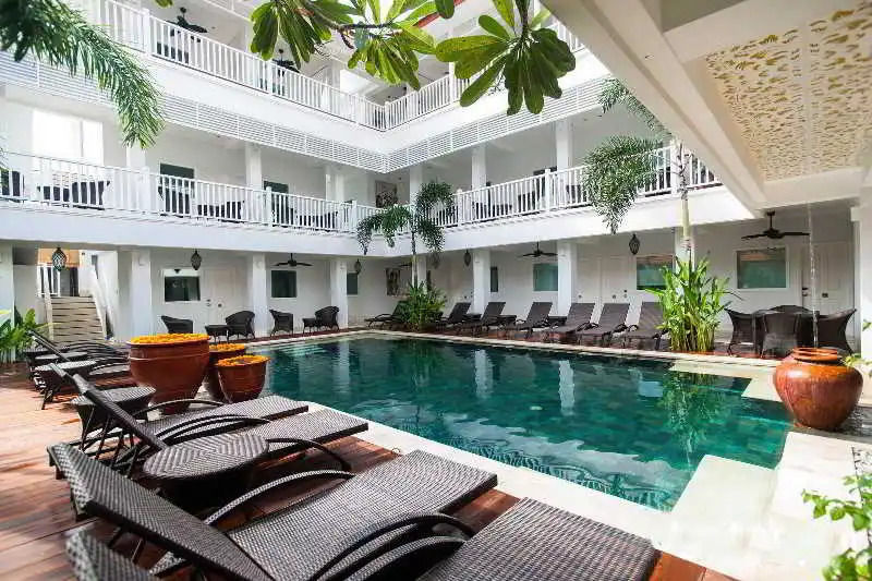 Heliconia Villa