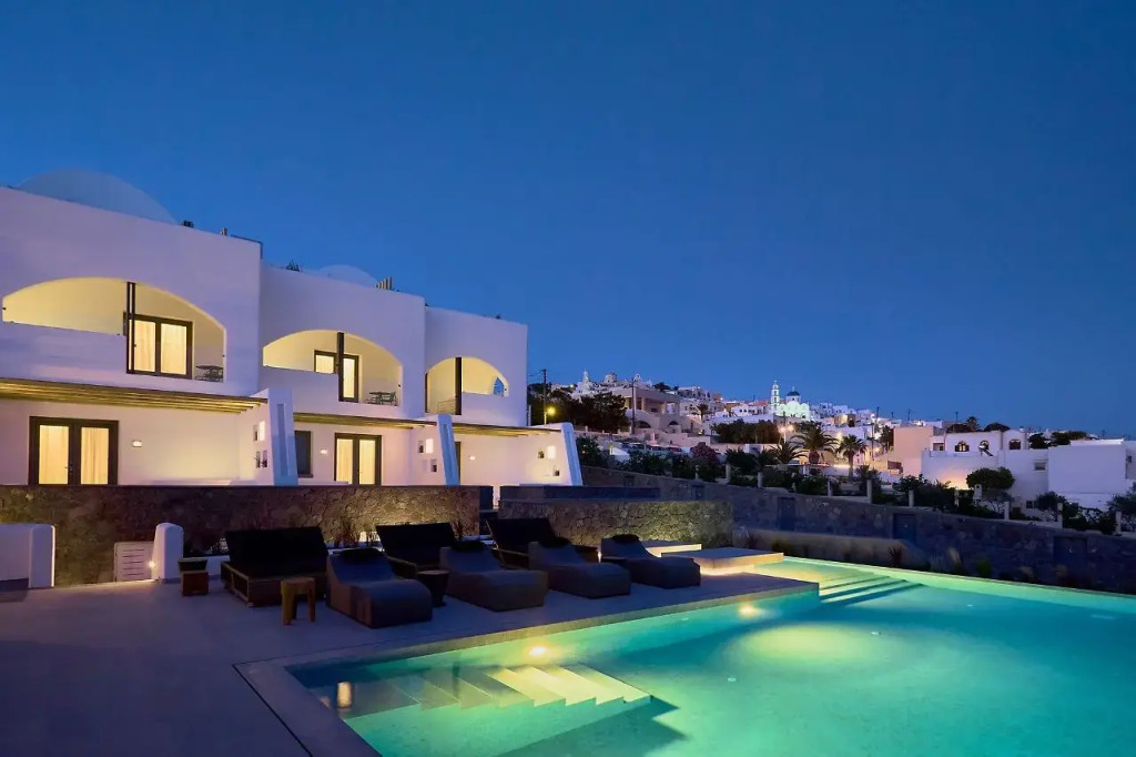 Alleys All-Suite Hotel & Spa