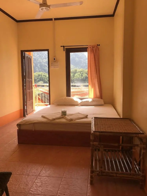Riverview Bungalows & GH