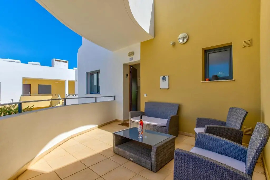 One Bedroom Apartment in Albur Village 1A