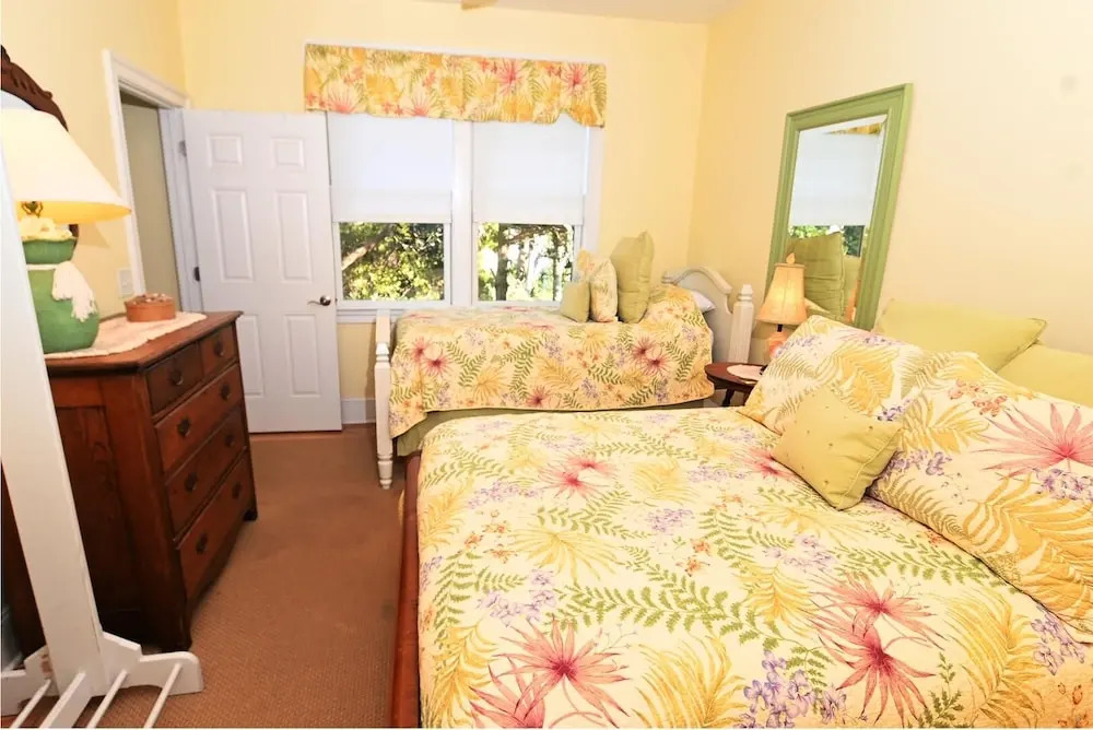 Place To Be - 4 Br Home