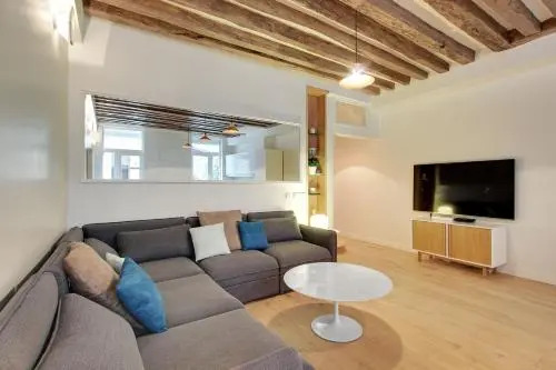Pick a Flat's Apartment in le Marais - rue Vieille du Temple