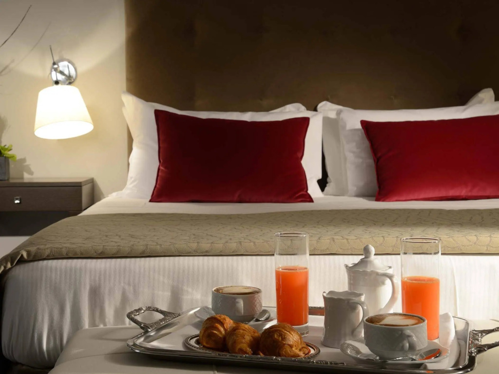 Colonna Palace Hotel