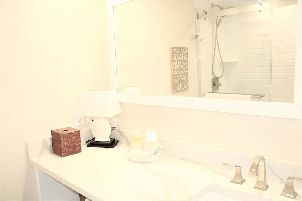 Jamaica Royale T52 - 2 Br Condo