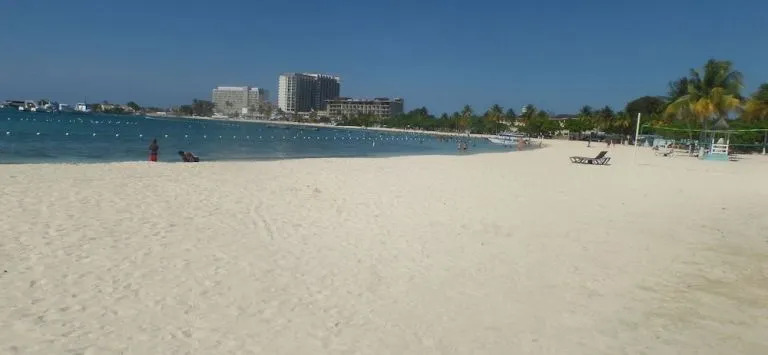 Beach Club 1 Bedroom Apartment