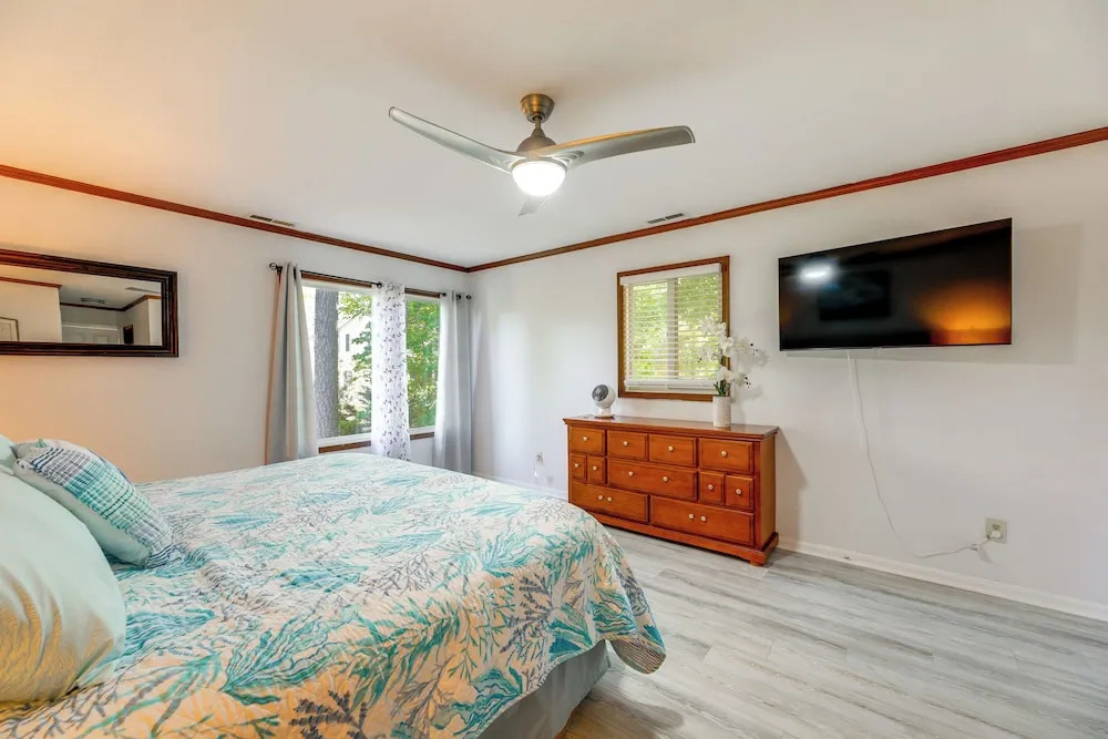 2 Mi to Bethany Beach: Duplex w/ Private Deck