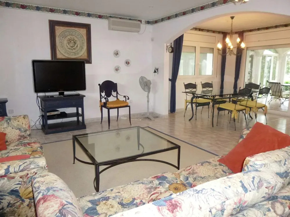 Luxurious Holiday Home in Empuriabrava With Private Pool