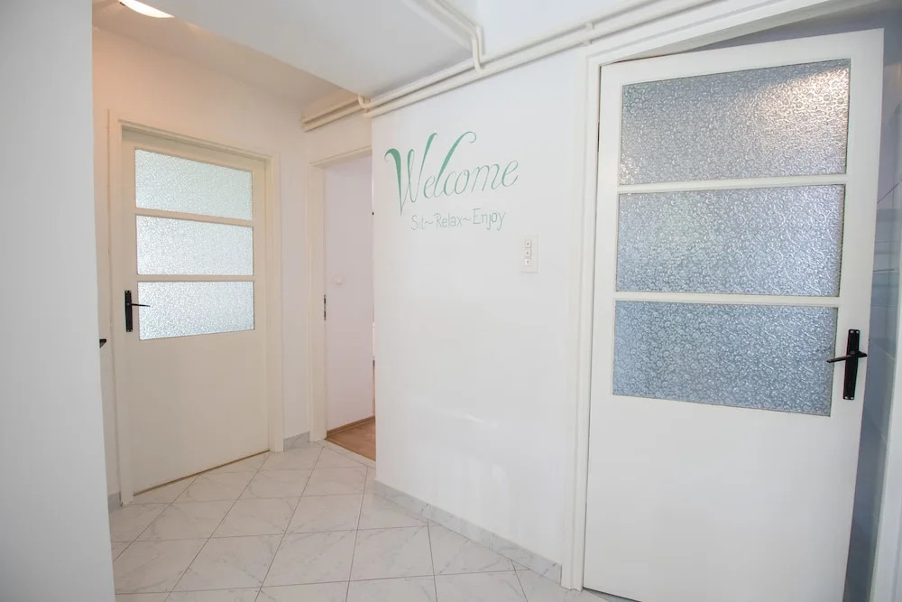 Apartment Mladen