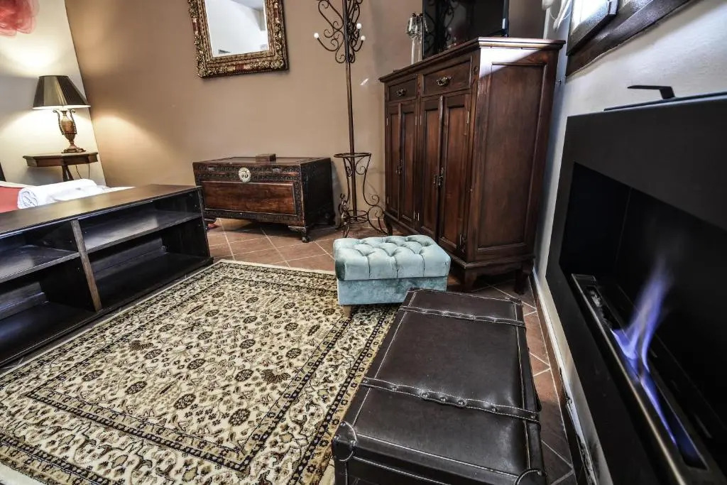 Trikalon Muses Art Suites
