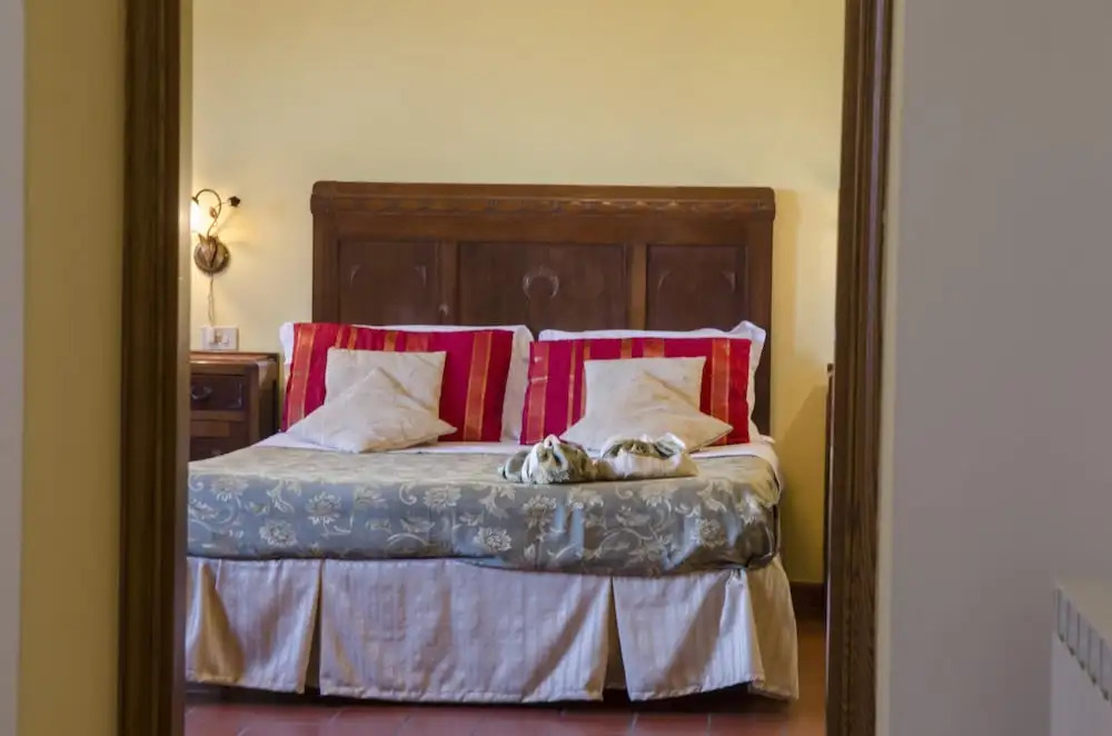 Mansion With 12 Bedrooms in Cortona, With Private Pool, Enclosed Garde