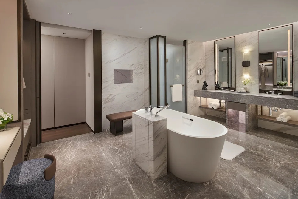 InterContinental Zhengzhou by IHG