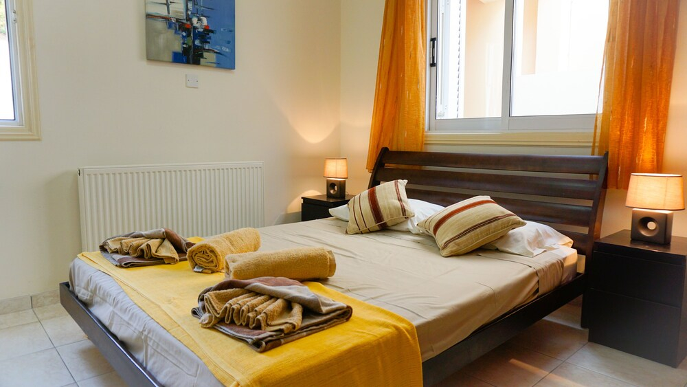 Villa Azura Sunrise by Ezoria Villas