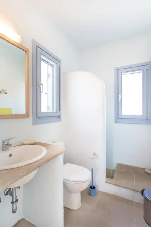 An Amazing Stone Villa-b in Serifos w Shared Pool