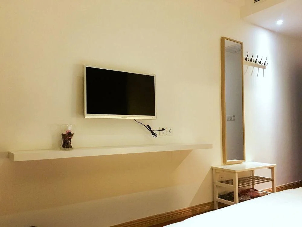 Yijia Youth Hostel