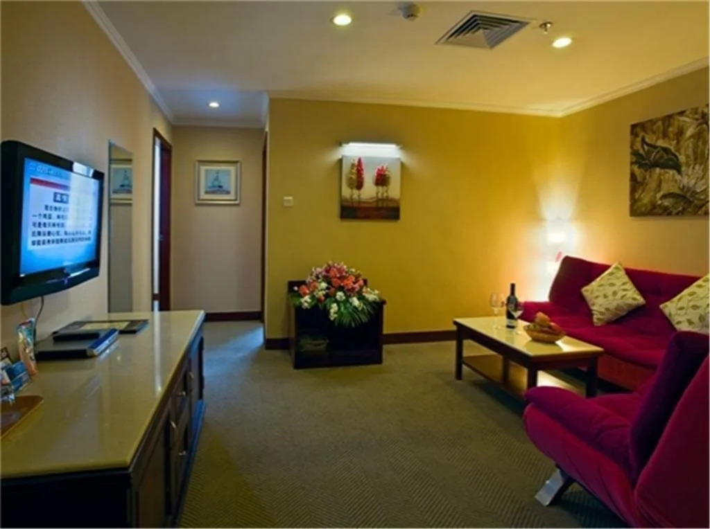 L Hotels (Lianhua Branch)