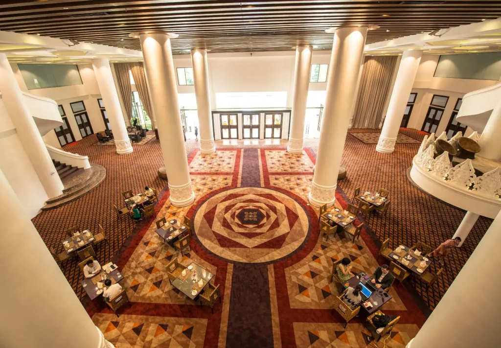 Rose Garden Hotel