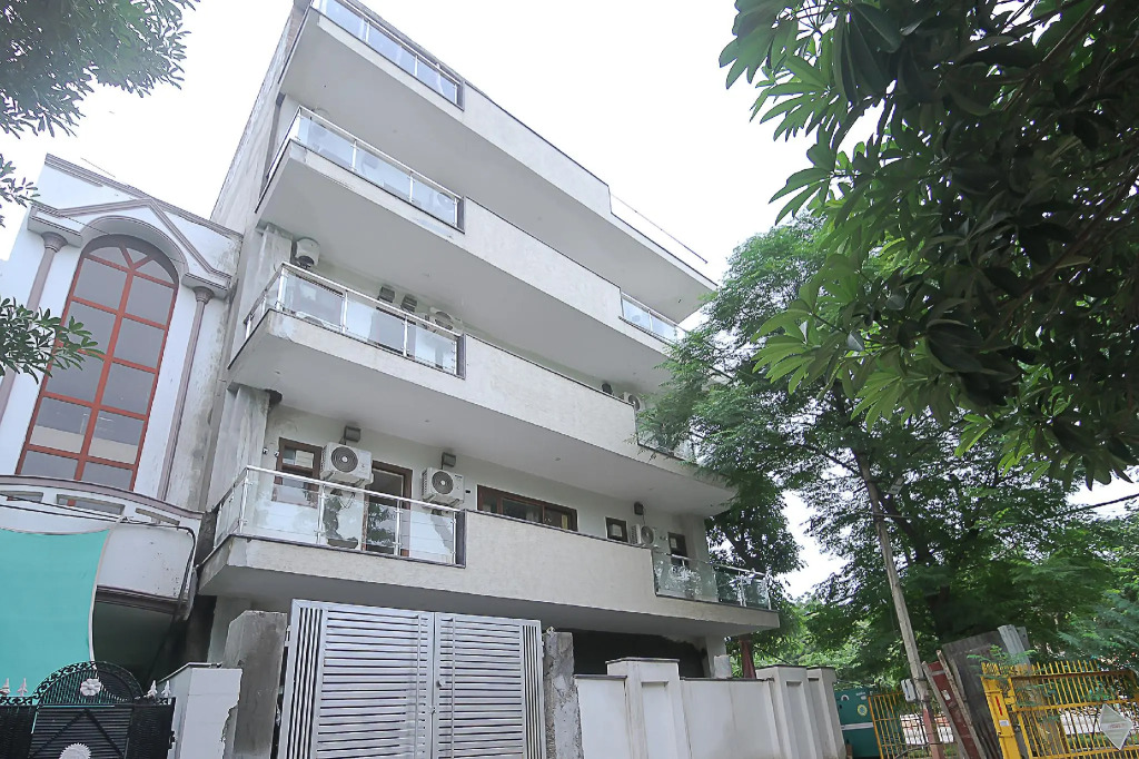 OYO 16953 The Grace Residency