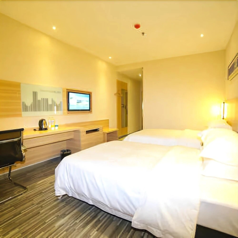 Yihao Hotel (Yichang Three Gorges Tourist Center Wanda Plaza Branch)