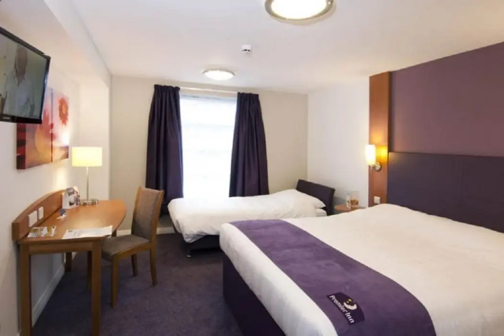 Premier Inn Halifax Town Centre