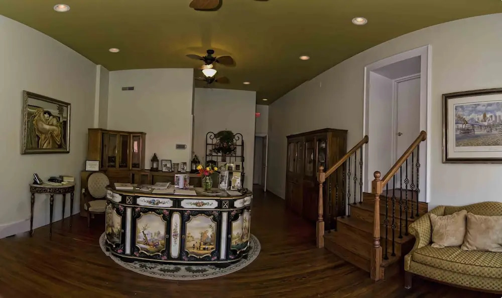The Glendalia Boutique Hotel & Culinary Studio
