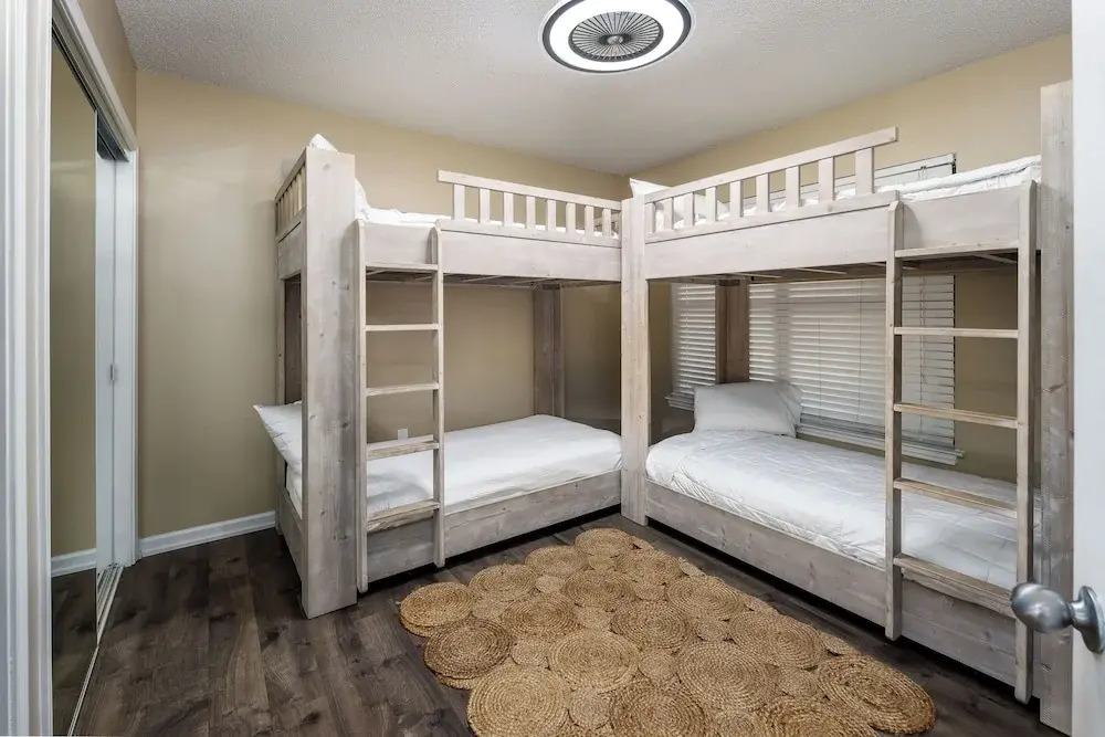 Emerald Towers West 3001 - Cozy Cove