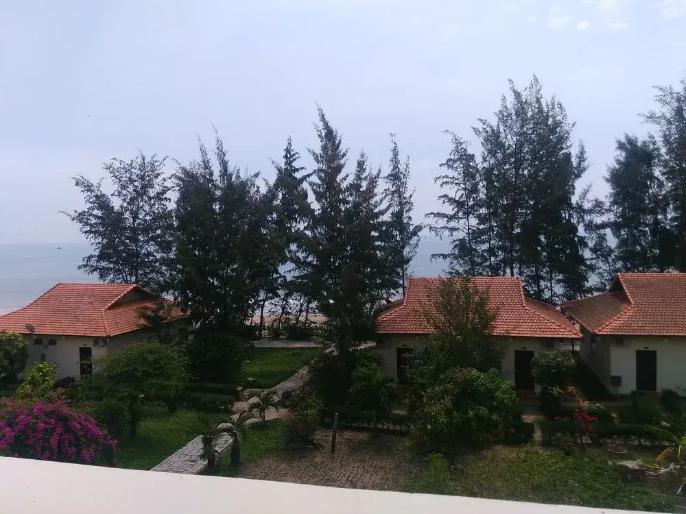 Eden Resort